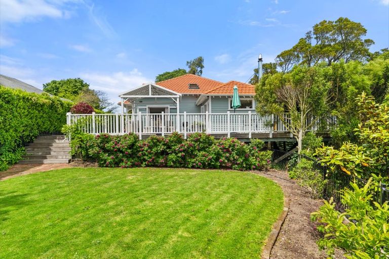Photo of property in 21 Locarno Street, Opawa, Christchurch, 8023