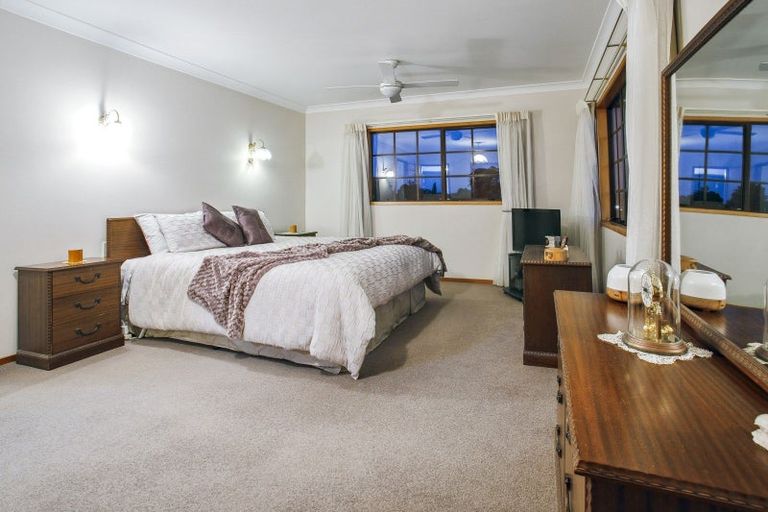 Photo of property in 9 Bannings Way, Hobsonville, Auckland, 0618