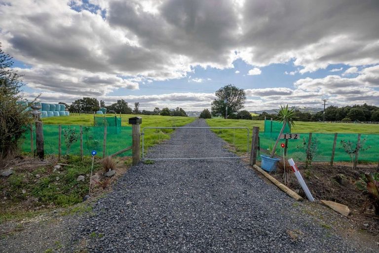 Photo of property in 132 Gibbs Road, Whakapara, Hikurangi, 0182