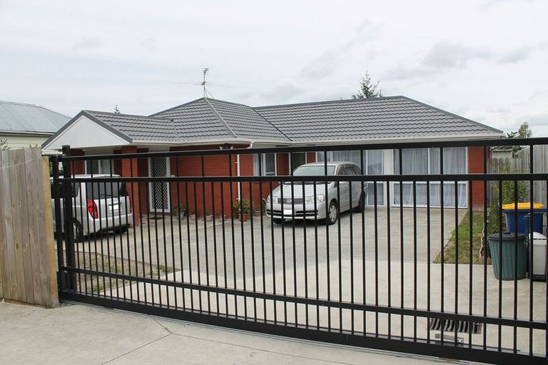 Photo of property in 55a Archibald Road, Kelston, Auckland, 0602
