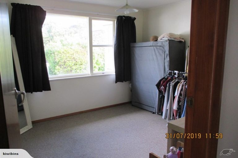 Photo of property in 90 Kenmore Street, Newlands, Wellington, 6037