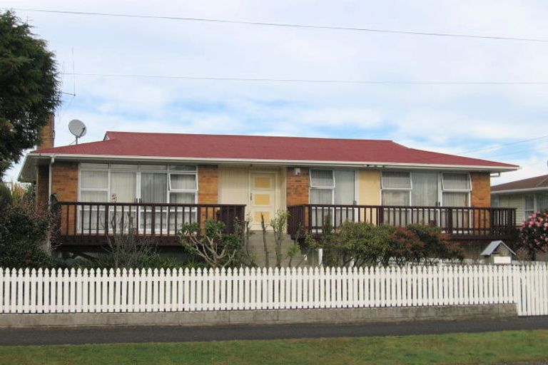 Photo of property in 35 English Street, St Andrews, Hamilton, 3200