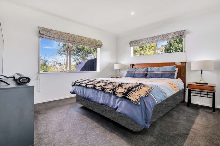 Photo of property in 17 Brights Road, Waiuku, 2123