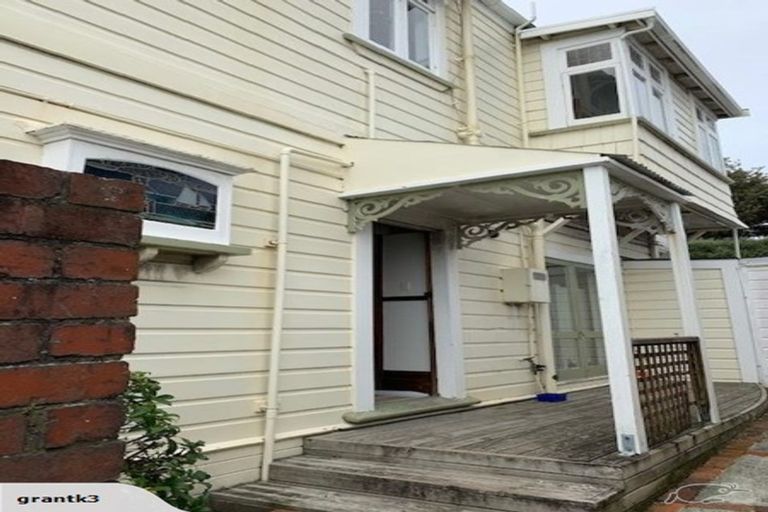 Photo of property in 4 Finlay Terrace, Mount Cook, Wellington, 6021