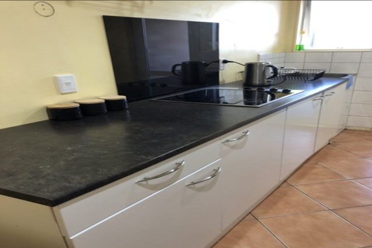 Photo of property in 21 Sheralee Place, Bucklands Beach, Auckland, 2014