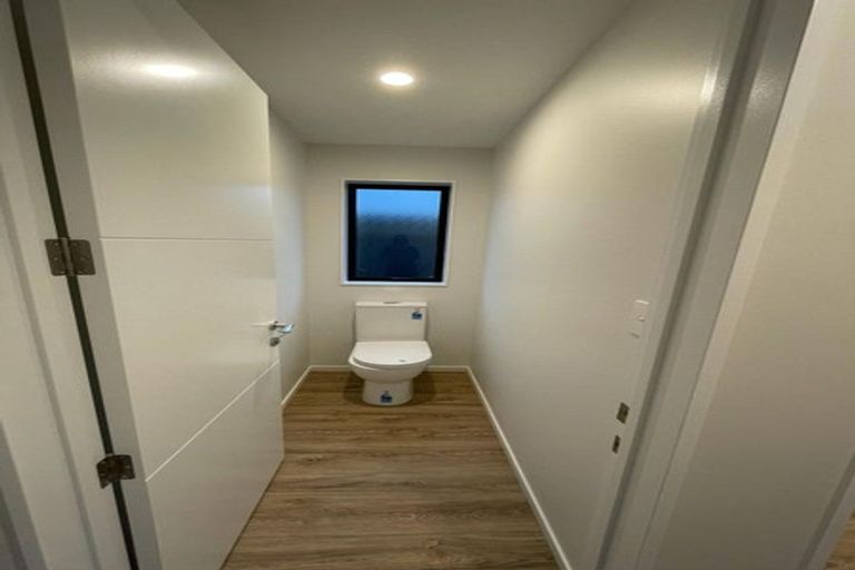 Photo of property in 18 Te Kanawa Lane, Rolleston, 7615