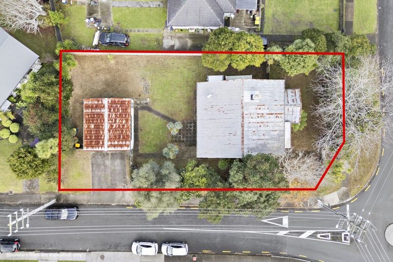 Photo of property in 50 Woodglen Road, Glen Eden, Auckland, 0602