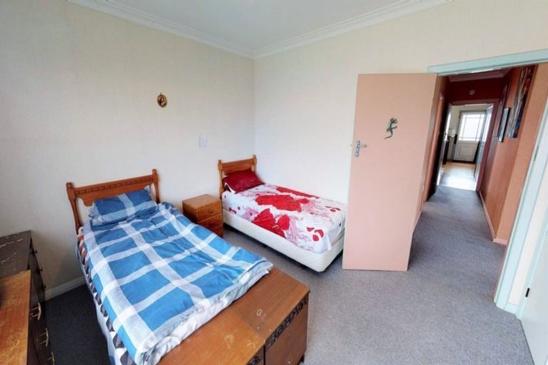 Photo of property in 7 Winchester Street, Levin, 5510