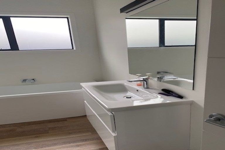 Photo of property in 7 Hopkirk Avenue, Wallaceville, Upper Hutt, 5018