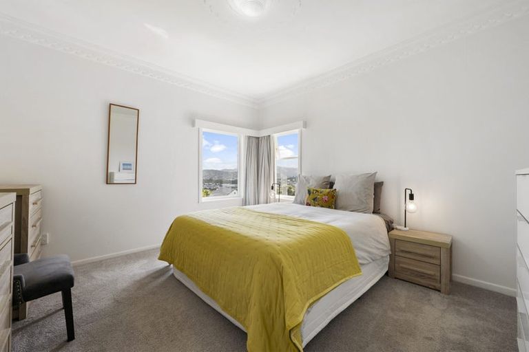 Photo of property in 43a Nevay Road, Miramar, Wellington, 6022