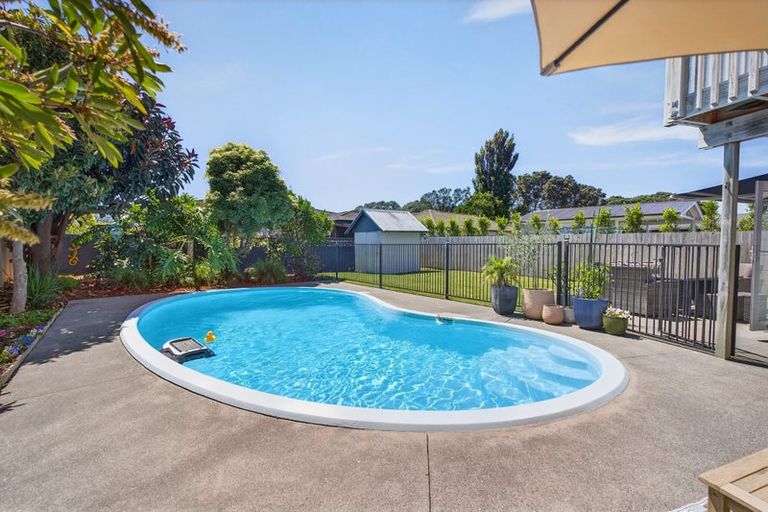Photo of property in 185b Centreway Road, Orewa, 0931