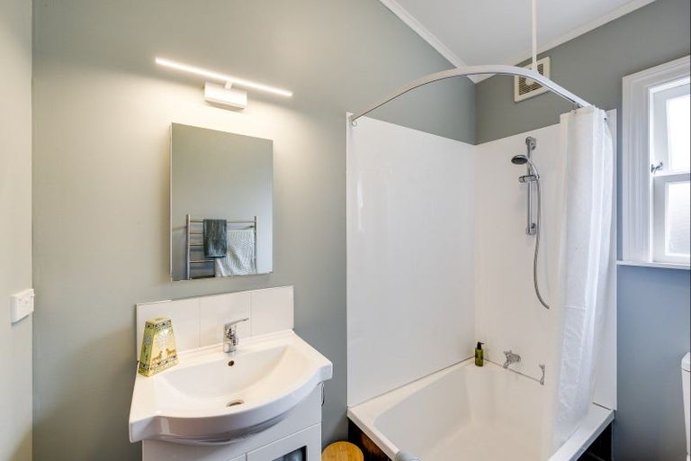 Photo of property in 11 Lever Street, Ahuriri, Napier, 4110