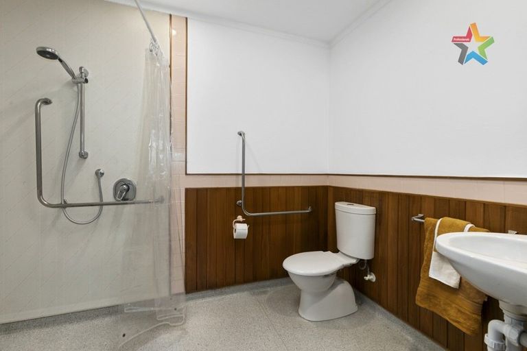 Photo of property in 6 Holborn Drive, Stokes Valley, Lower Hutt, 5019