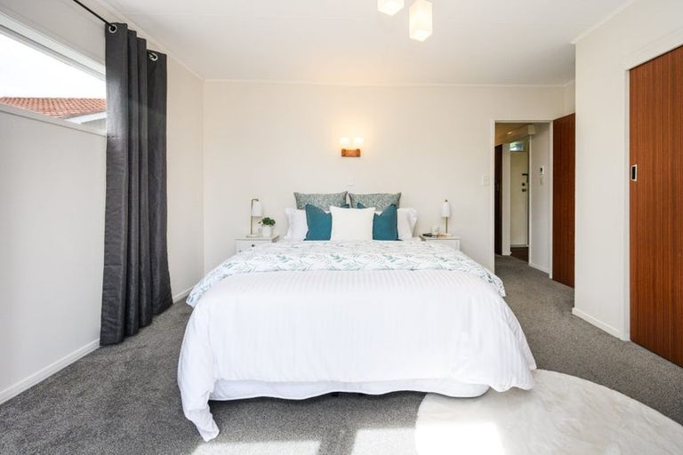 Photo of property in 9 Palliser Place, Milson, Palmerston North, 4414