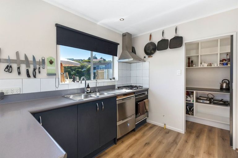 Photo of property in 40 Eskdale Road, Papakowhai, Porirua, 5024