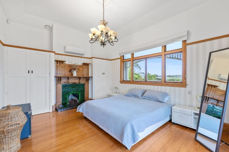 Photo of property in 93 Dyers Pass Road, Cashmere, Christchurch, 8022