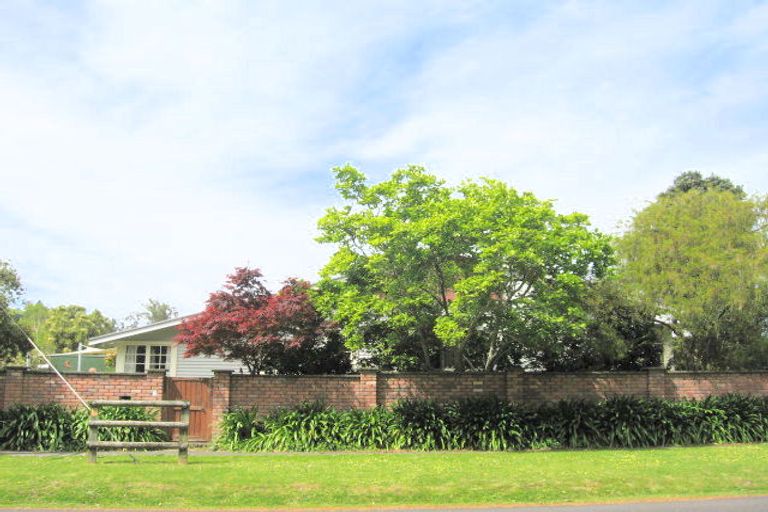 Photo of property in 3 Richardson Avenue, Whataupoko, Gisborne, 4010