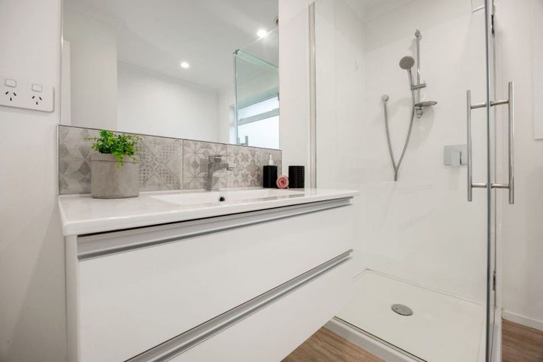 Photo of property in 26 Mount View Road, Melville, Hamilton, 3206