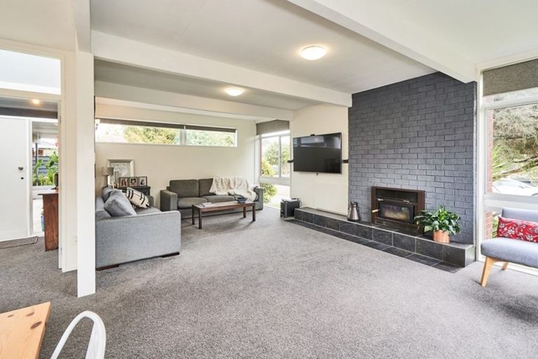 Photo of property in 24 Erin Street, Hokowhitu, Palmerston North, 4410