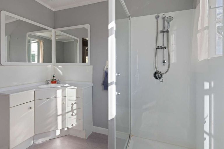 Photo of property in 18 Oxford Road, Lake Rotoma, Rotorua, 3074