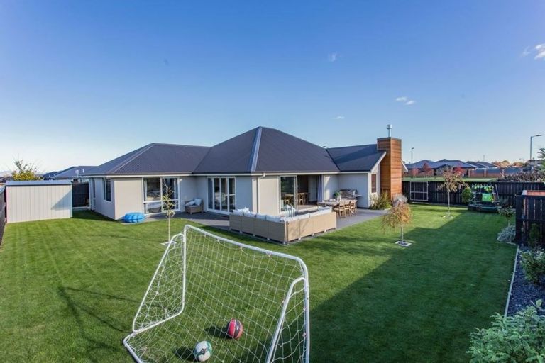 Photo of property in 1 Greenfield Mews, Rangiora, 7400