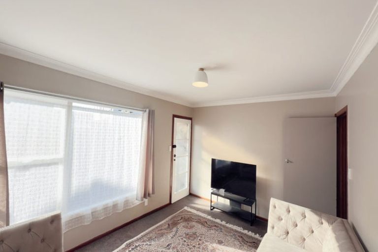 Photo of property in 2/19 Motatau Road, Papatoetoe, Auckland, 2025