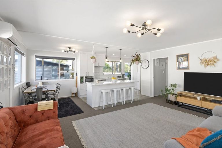 Photo of property in 8 Ansford Place, Bader, Hamilton, 3206