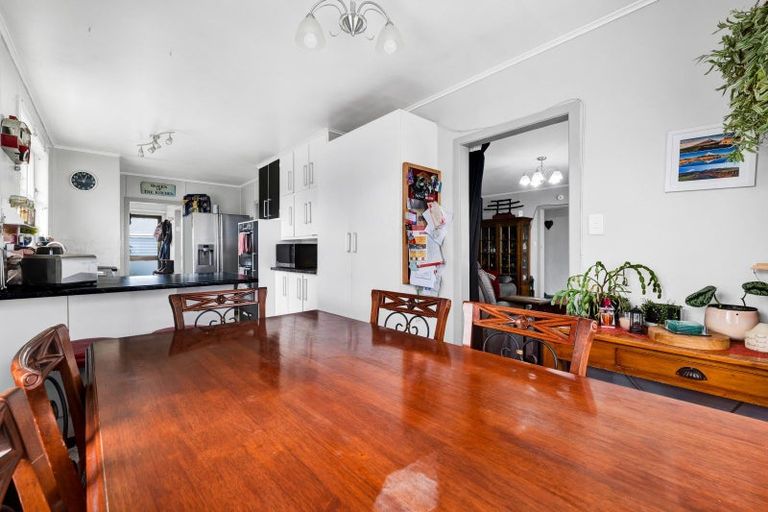 Photo of property in 65 Cloten Road, Stratford, 4332