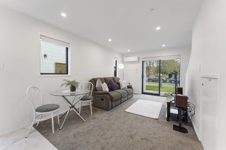 Photo of property in 2/324 Oxford Terrace, Avalon, Lower Hutt, 5011