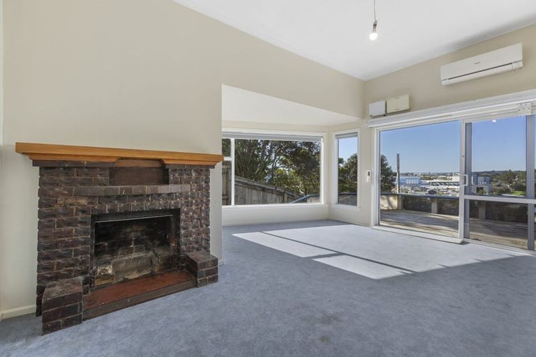 Photo of property in 32 Ngamotu Road, Moturoa, New Plymouth, 4310