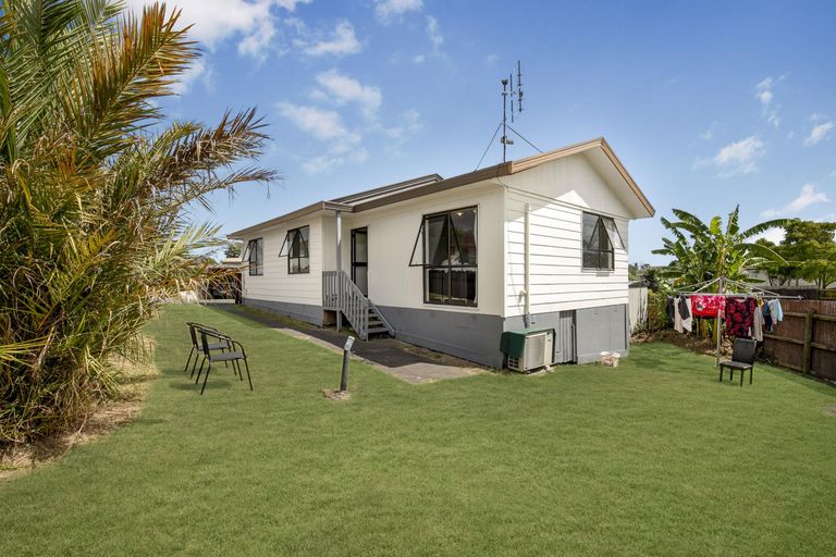 Photo of property in 1/22 Silver Creek Road, Weymouth, Auckland, 2103