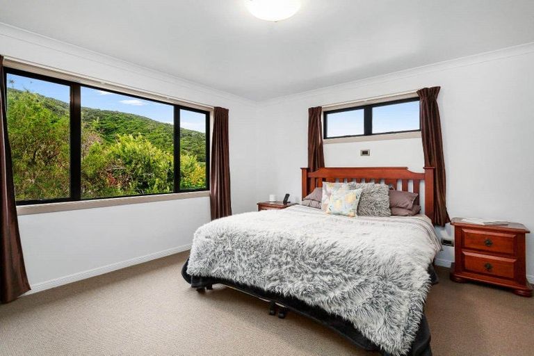 Photo of property in 94a Horoeka Street, Stokes Valley, Lower Hutt, 5019