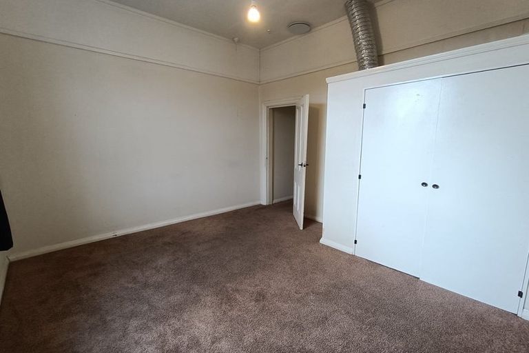 Photo of property in 17 Roy Street, Newtown, Wellington, 6021