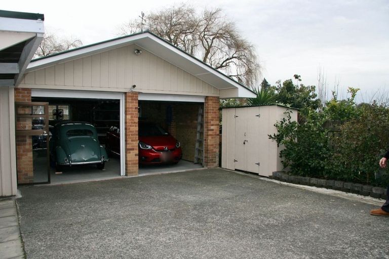 Photo of property in 70 Great South Road, Huntly, 3700