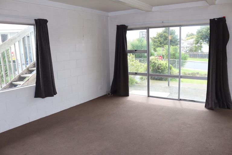 Photo of property in 2/23 Claymore Street, Manurewa, Auckland, 2102