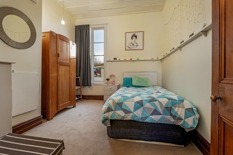 Photo of property in 102 Atawhai Road, Fitzherbert, Palmerston North, 4410