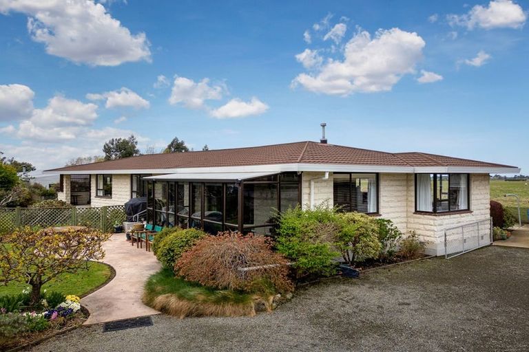 Photo of property in 23 Timaru Road, Waimate, 7924