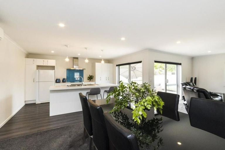 Photo of property in 6 Cardiff Street, Highbury, Palmerston North, 4412