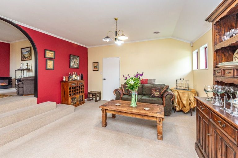 Photo of property in 25 Oakland Avenue, Saint Johns Hill, Whanganui, 4500