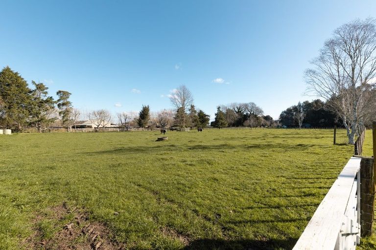 Photo of property in 2/105 Peake Road, Cambridge, 3493