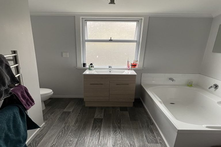 Photo of property in 48 Wharfe Street, South Hill, Oamaru, 9400