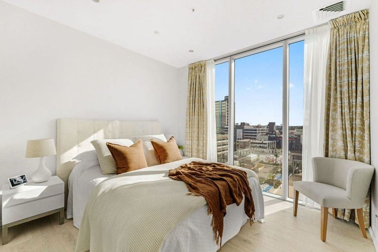 Photo of property in Sentinel Apartments, 601/3 Northcroft Street, Takapuna, Auckland, 0622
