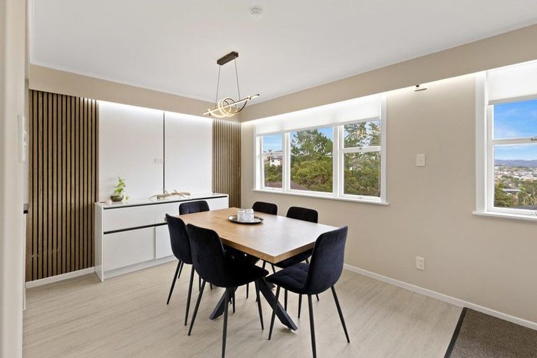 Photo of property in 11 Western View Court, Sunnyvale, Auckland, 0612