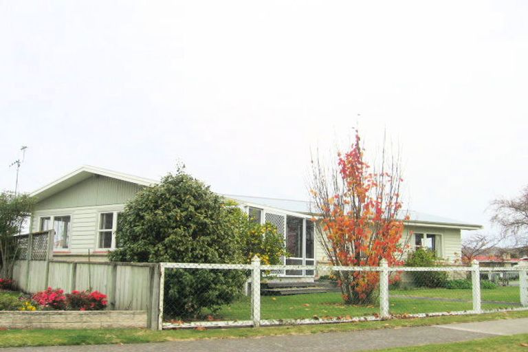 Photo of property in 4a Upham Crescent, Taradale, Napier, 4112