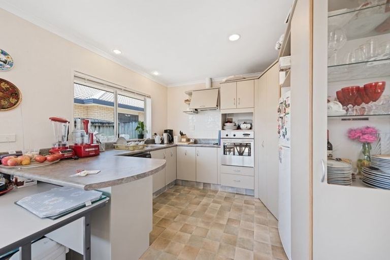 Photo of property in 14b Rosberg Place, Mount Maunganui, 3116