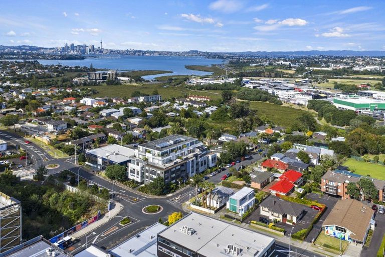 Photo of property in 1/19 Huron Street, Takapuna, Auckland, 0622
