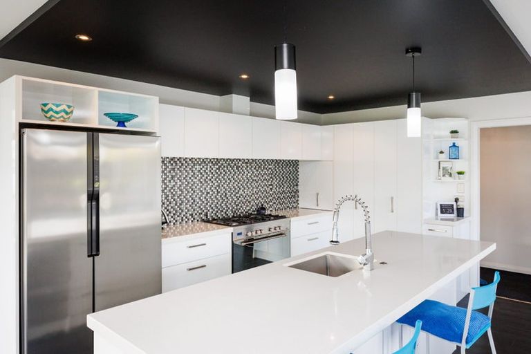 Photo of property in 59 Liberty Grove, Kelvin Grove, Palmerston North, 4414