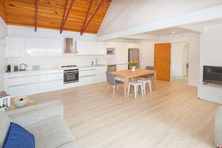 Photo of property in 25 The Circle, Manly, Whangaparaoa, 0930