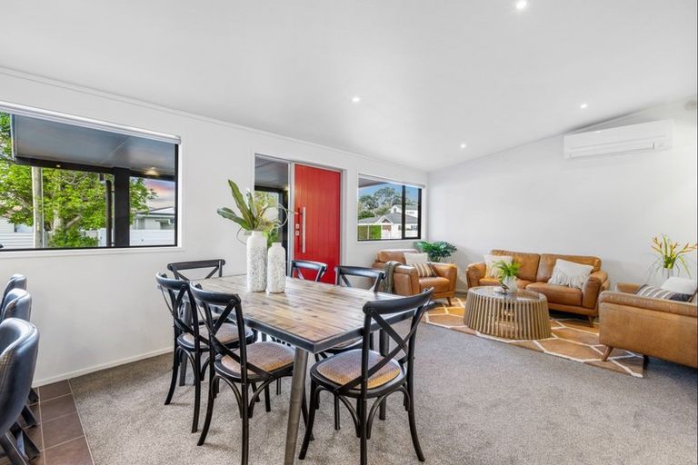 Photo of property in 2 Claude Road, Stanmore Bay, Whangaparaoa, 0932