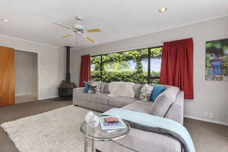 Photo of property in 6 Larkspur Court, The Gardens, Auckland, 2105
